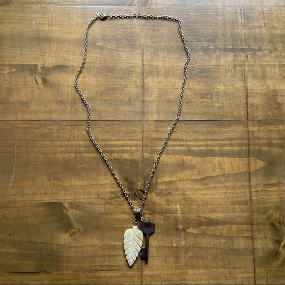 Jewelry - Key and Carved Leaf Pendant Necklace